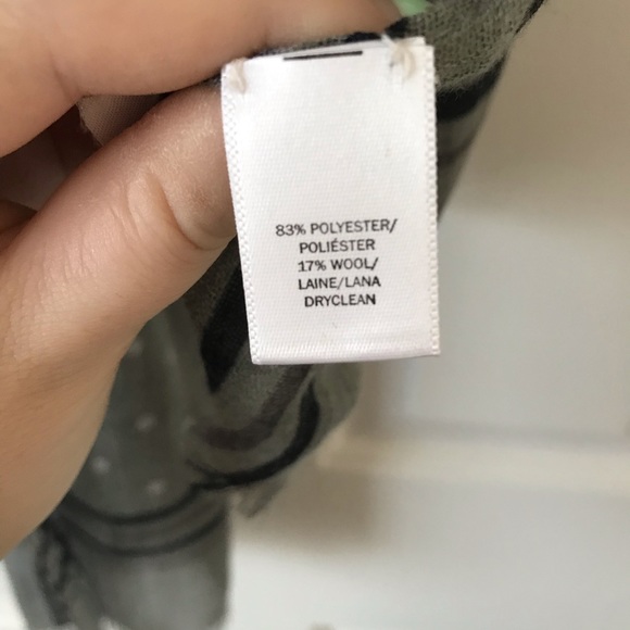 LOFT Spring Scarf - Picture 2 of 3